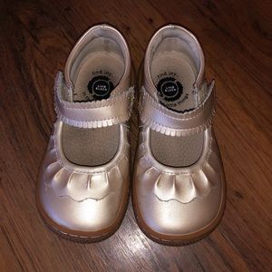 Gold livie luca girls shoes. Hardly worn